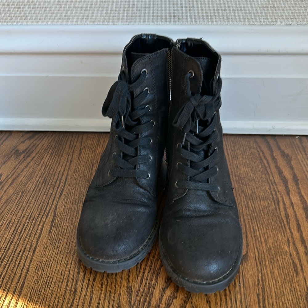Ankle boots